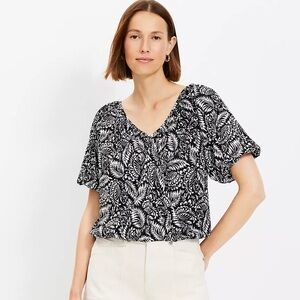 Loft Black and White Floral Puff Sleeve Peasant Blouse | Size Small